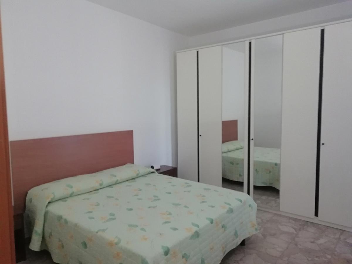 Casa Vacanze La Rosa Bianca San Benedetto del Tronto Exterior photo